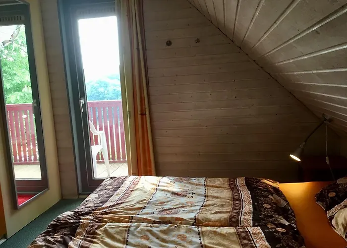 Rotkaeppchen @ Seepark * Kirchheim (Hessen)